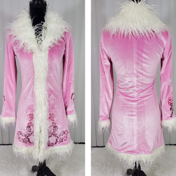 Love by candlelight velvet coat Clearance